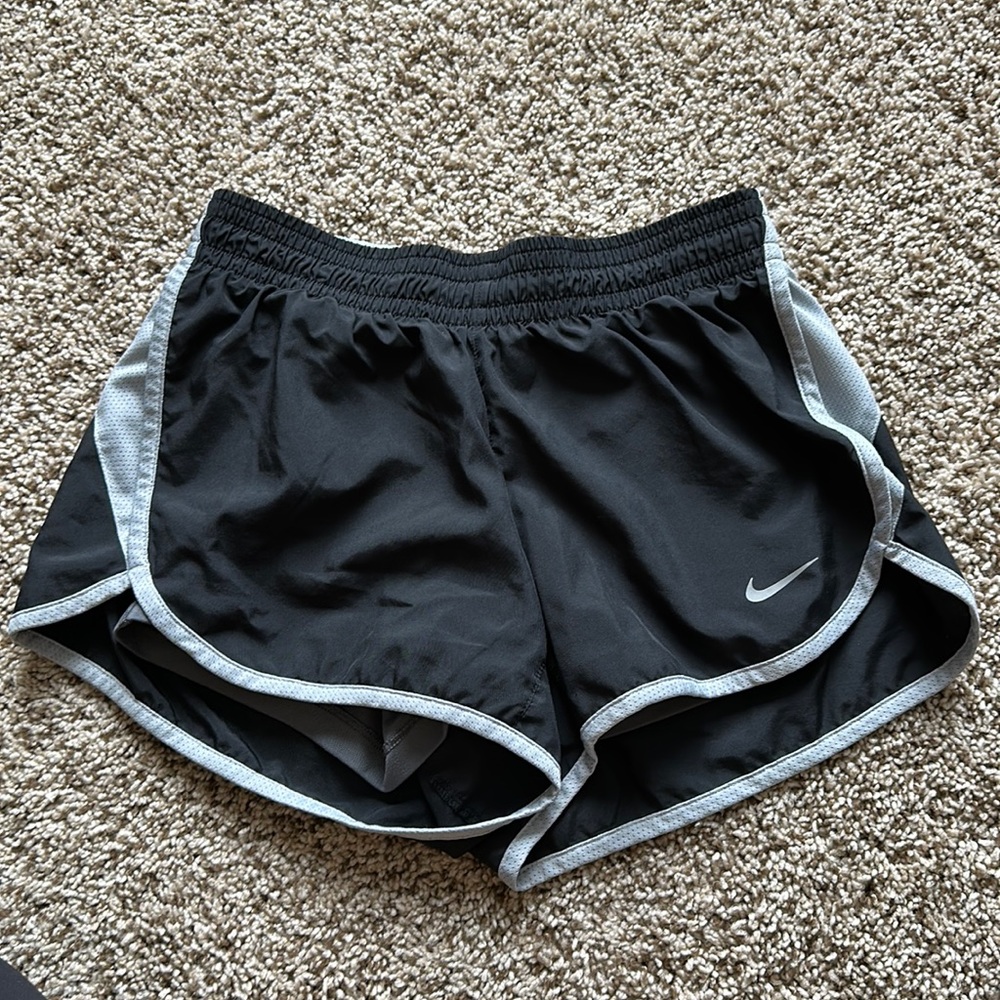 XS Nike running shorts